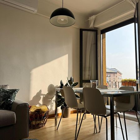 Trilocale Con Due Balconi A Isola Porta Nuova Apartment มิลาน ภายนอก รูปภาพ