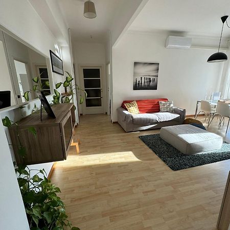 Trilocale Con Due Balconi A Isola Porta Nuova Apartment มิลาน ภายนอก รูปภาพ